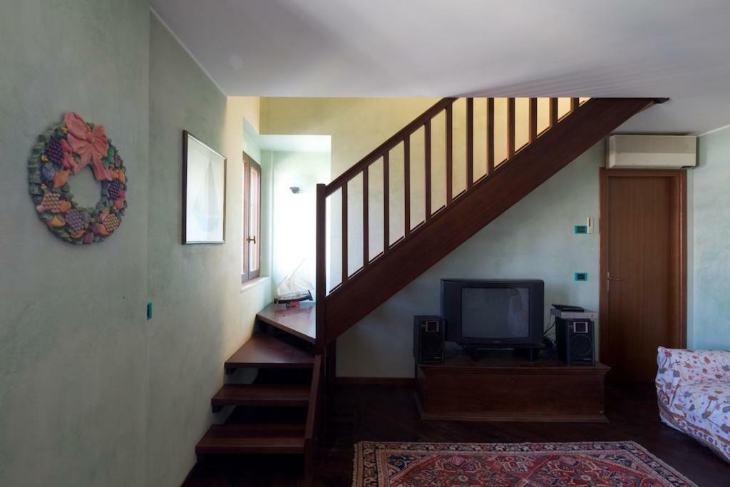 Appartamento Old Harbour House Grado Esterno foto