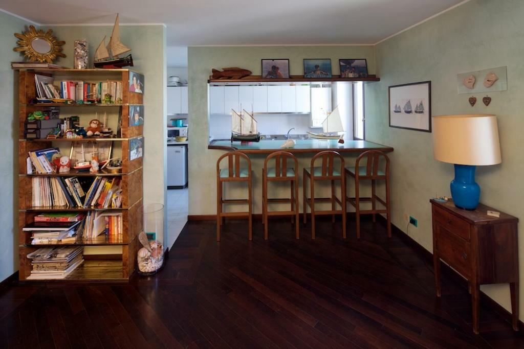Appartamento Old Harbour House Grado Esterno foto